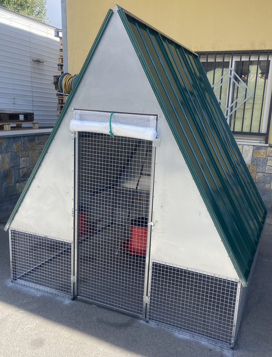 Pollaio Pompei Anti Predatore in Rete e Lamiera Zincata