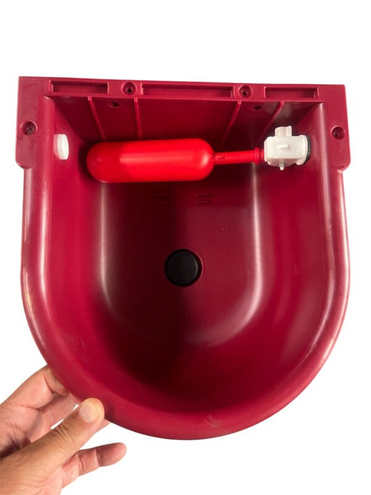 Abbeveratoio automatico in plastica polipropilene a livello costante.