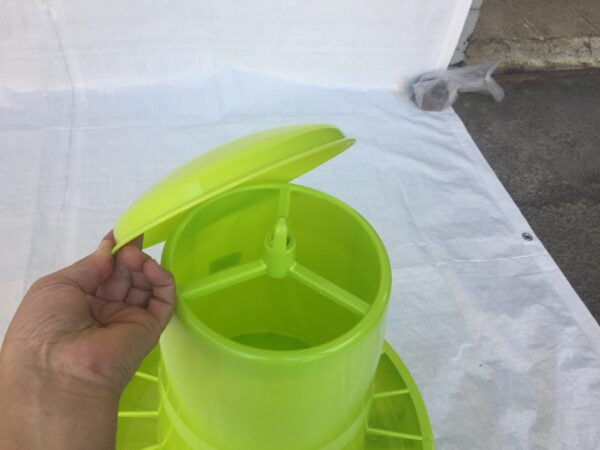 Kit Mangiatoia Kg 15 + Abbeveratoio Lt 15