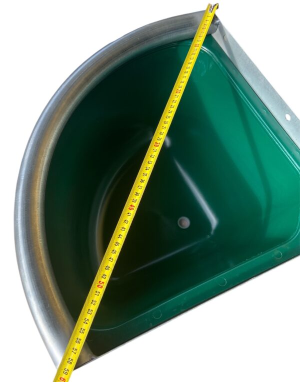 Mangiatoia angolare per cavalli