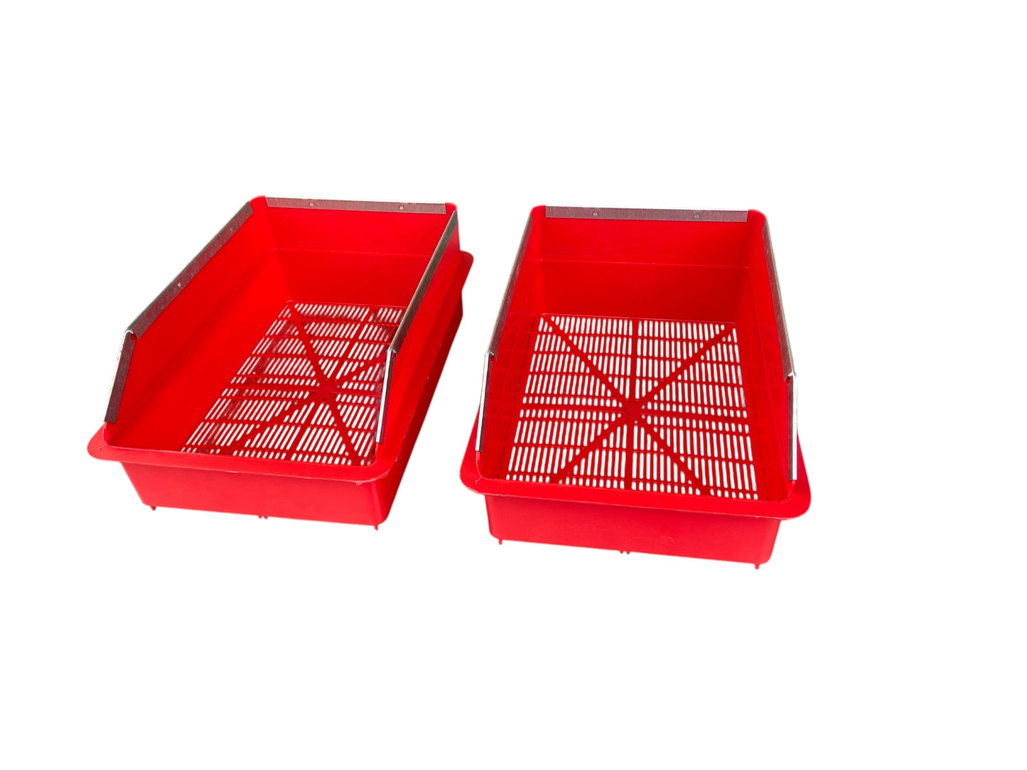 Nido interno per conigli in plastica con bordo in lamiera 2 pz